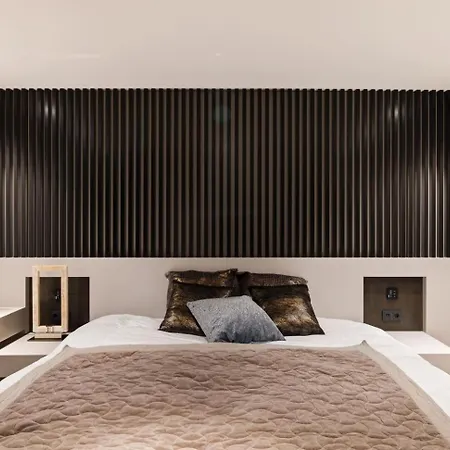 Apartamento Canal View - *